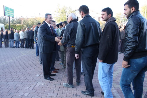 Bakan Hanerli Belediye Personeli le Bayramlat 